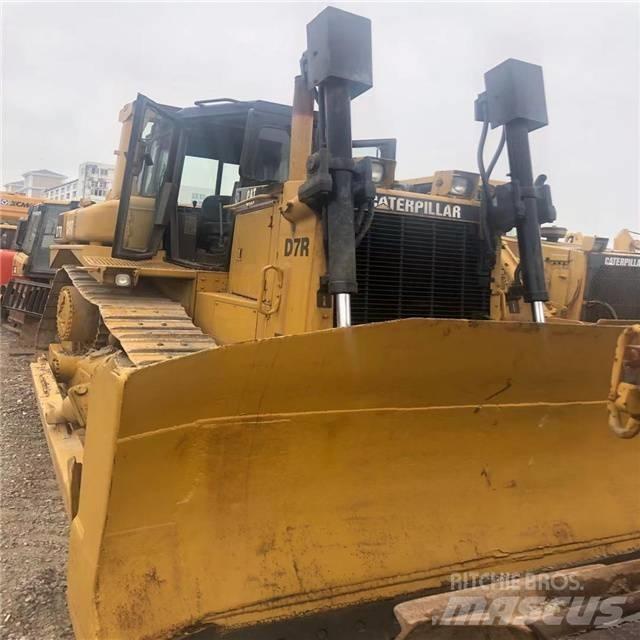CAT D 7 R Telaketjupuskutraktorit