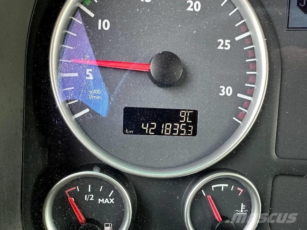 MAN TGX Vetopöytäautot