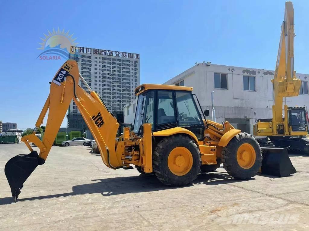JCB 4 CX Kaivurikuormaajat