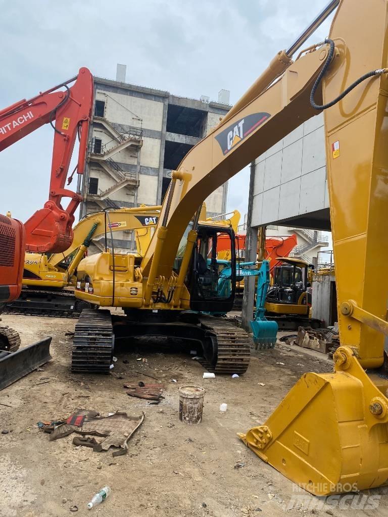 CAT 320 C L Telakaivukoneet