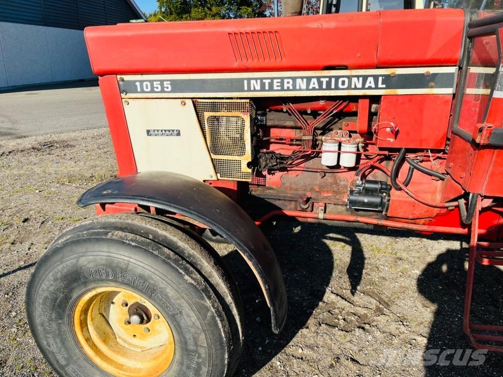 International 1055 Traktorit