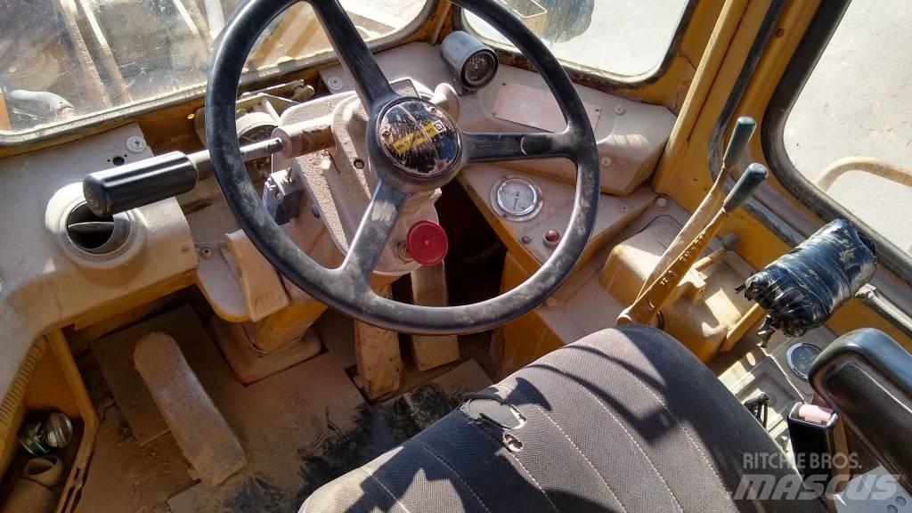 CAT 950 B Pyöräkuormaajat