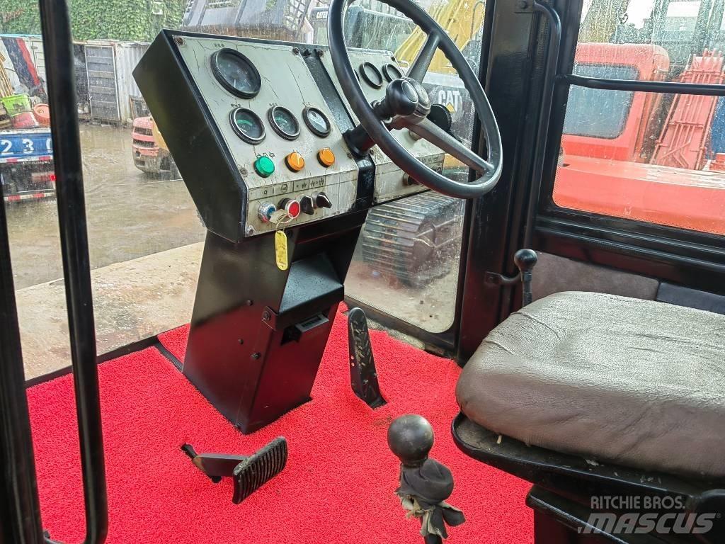 CAT GS683E Yksivalssijyrät