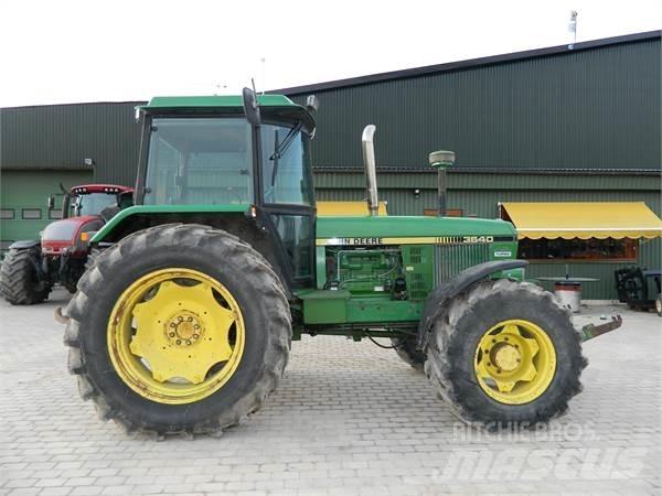 John Deere 3640 Traktorit