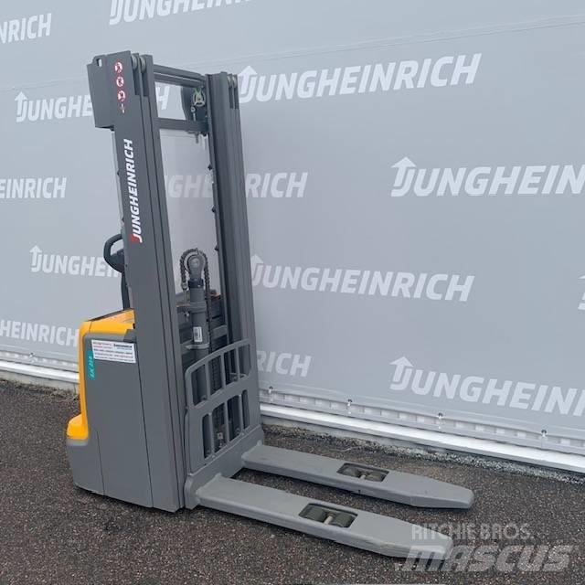 Jungheinrich EJC 214 Käyden ajettavat pinoamistrukit