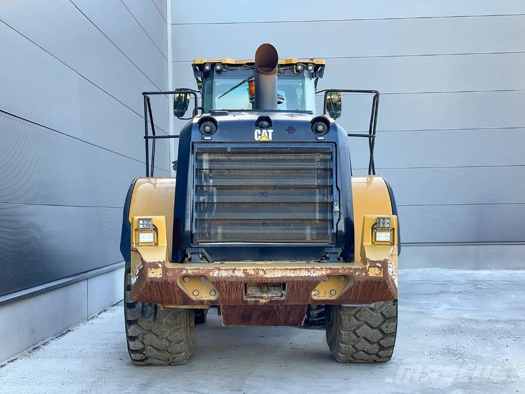 CAT 972M Pyöräkuormaajat