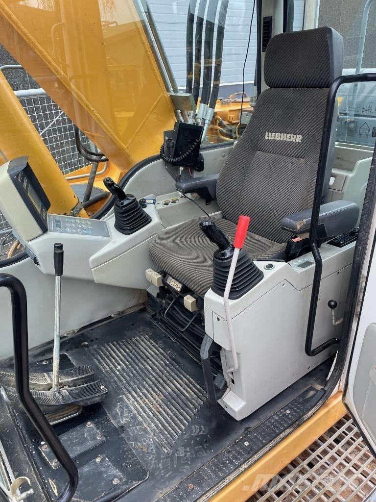 Liebherr R914 Telakaivukoneet
