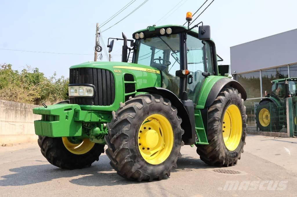 John Deere 6830 Traktorit