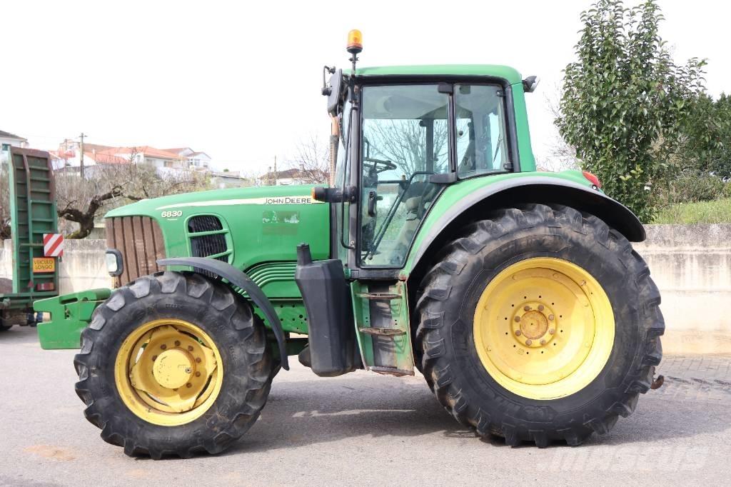 John Deere 6830 Traktorit