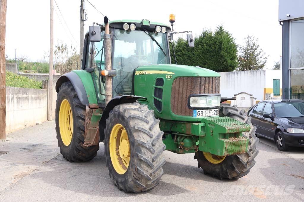 John Deere 6830 Traktorit