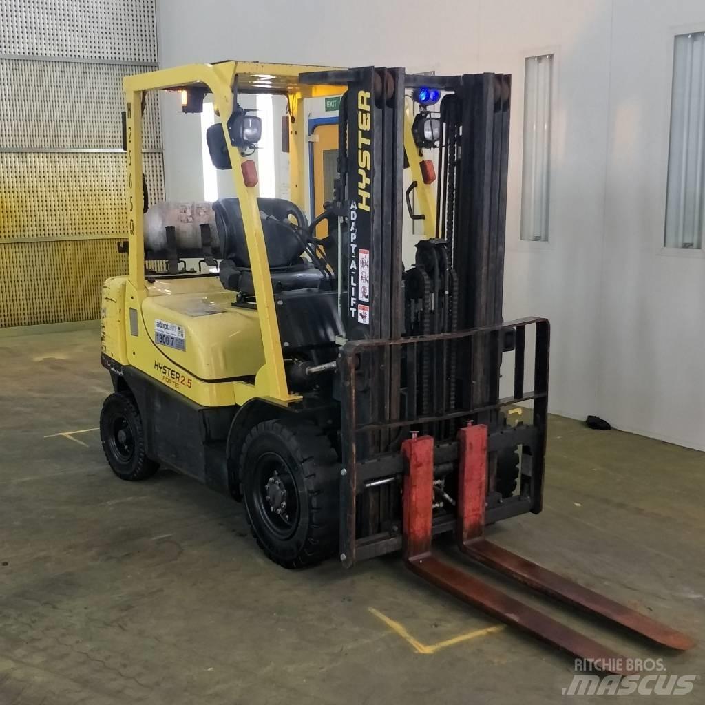 Hyster H2.50TX Nestekaasutrukit