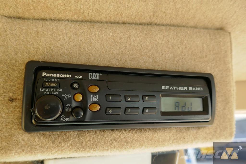 CAT 140H Tiehöylät