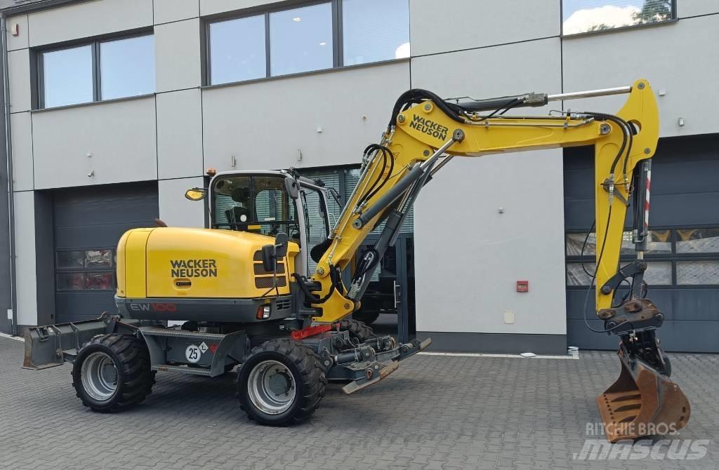 Wacker Neuson EW 100 Pyöräkaivukoneet