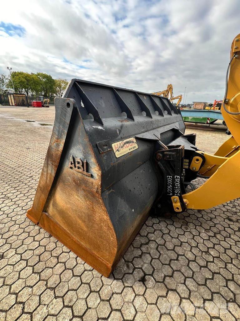 CAT 950GC Pyöräkuormaajat