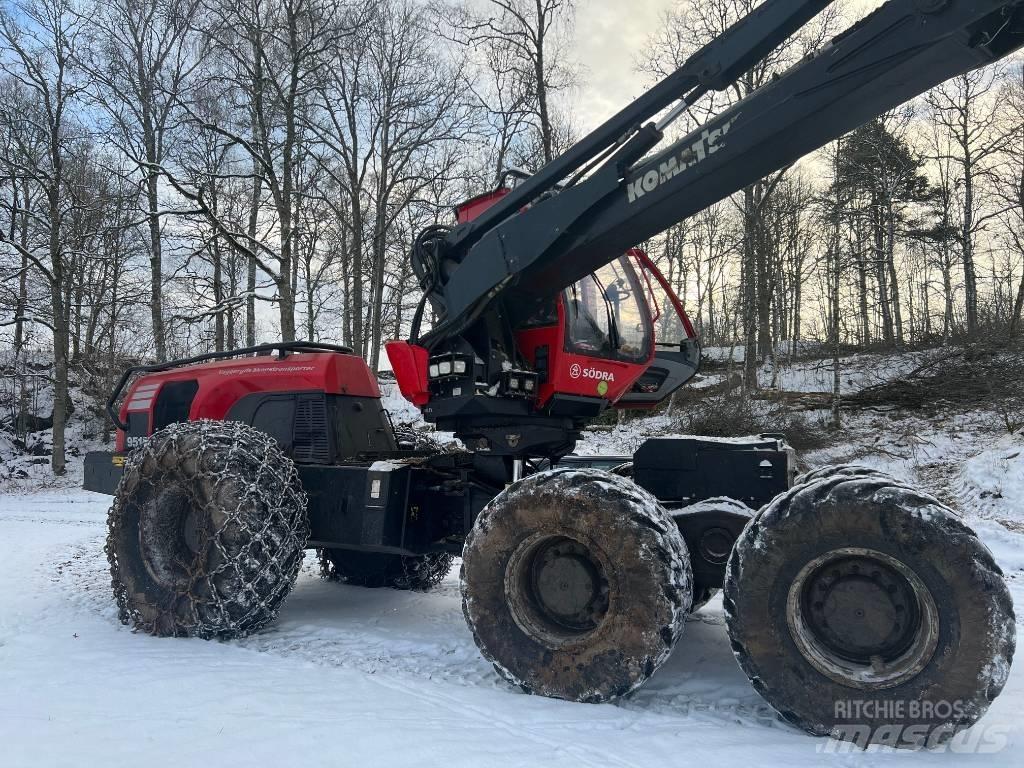 Komatsu 951 Harvesterit