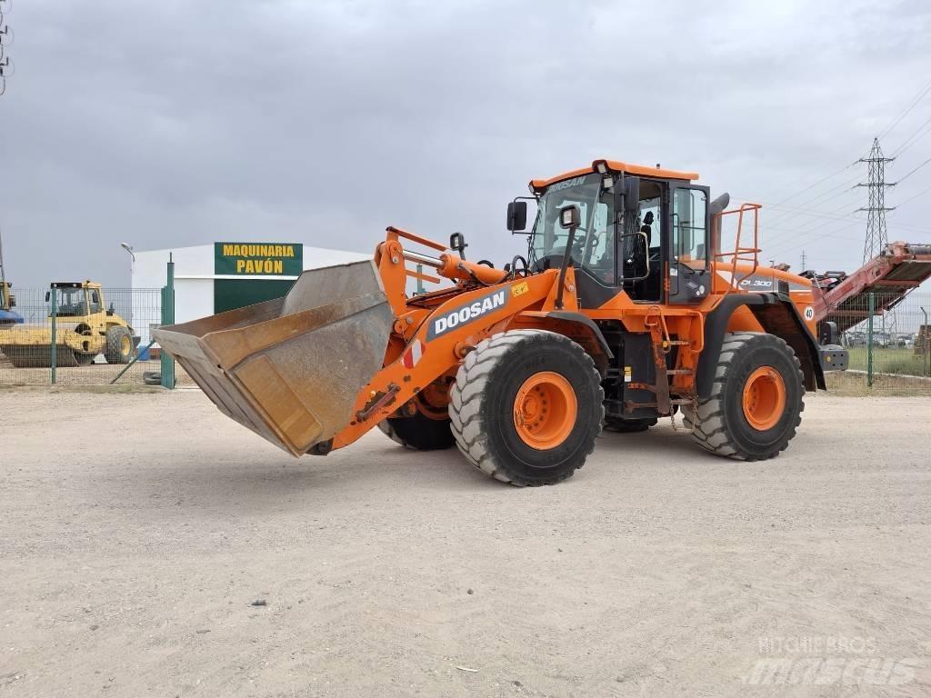 Doosan DL 300-5 Pyöräkuormaajat