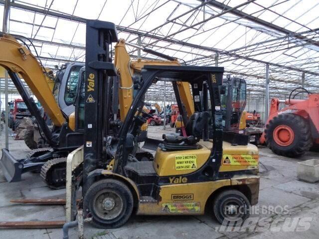 Yale GDP 35 VX Dieseltrukit