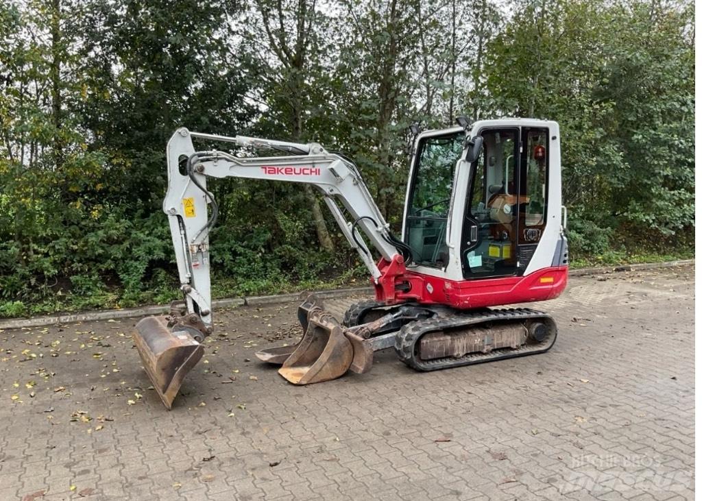 Takeuchi TB228 Minikaivukoneet < 7t