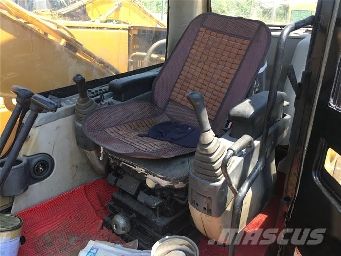 CAT 320 C Telakaivukoneet