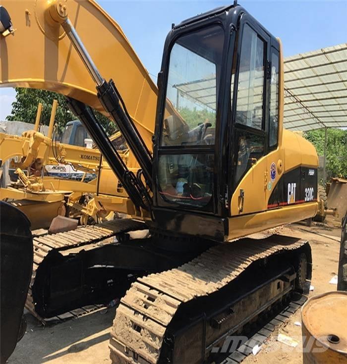 CAT 320 C Telakaivukoneet