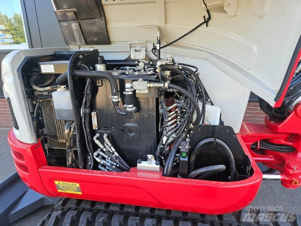 Takeuchi TB 240 Minikaivukoneet < 7t