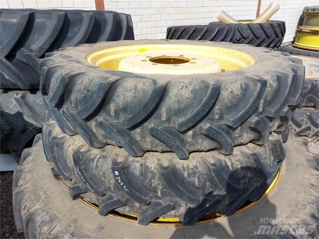 Kleber 270/95R32 Renkaat ja vanteet