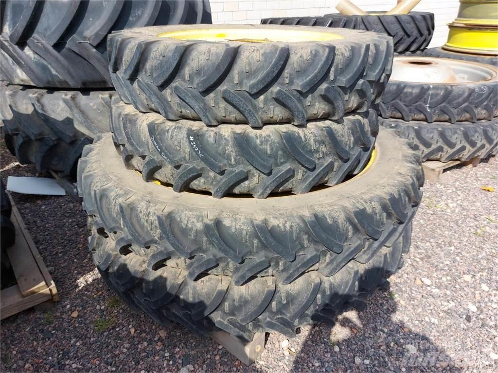 Kleber 270/95R32 Renkaat ja vanteet