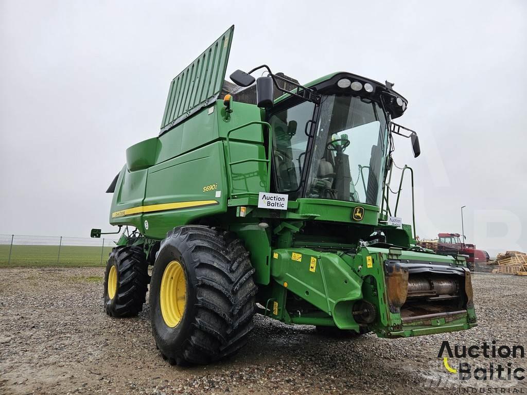 John Deere S 690 i Leikkuupuimurit