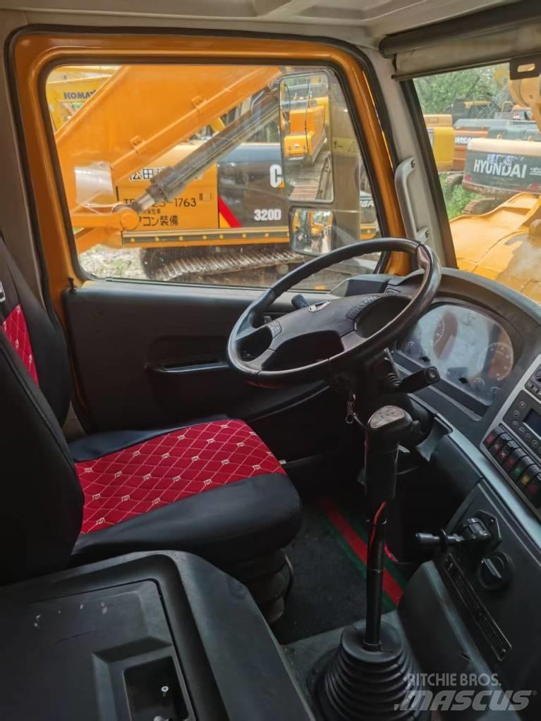 XCMG xct80l5 Mobiilinosturit
