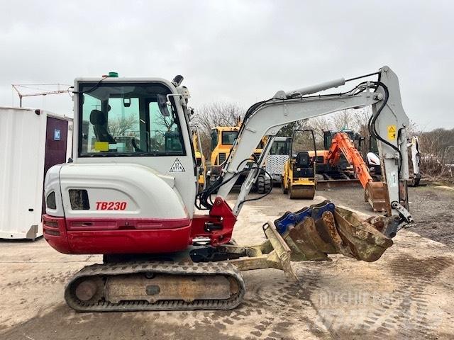 Takeuchi TB 230 Minikaivukoneet < 7t
