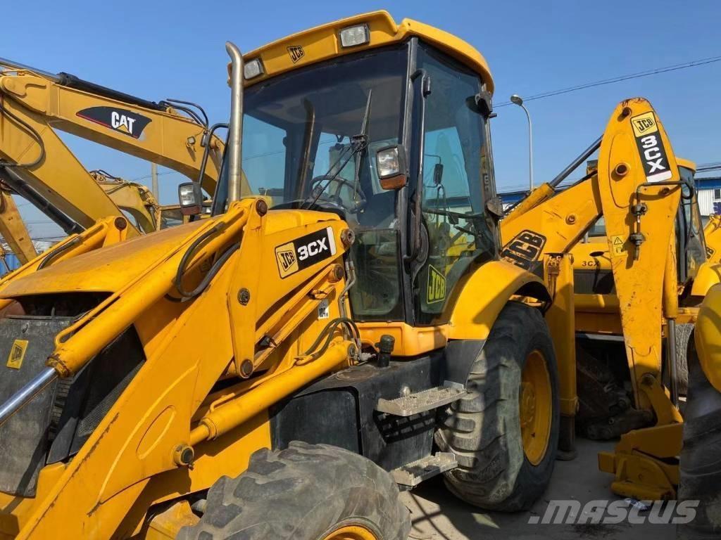 JCB 3 CX Kaivurikuormaajat