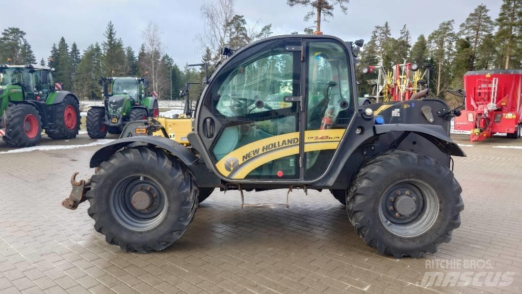 New Holland TH 7.42 Kurottajat