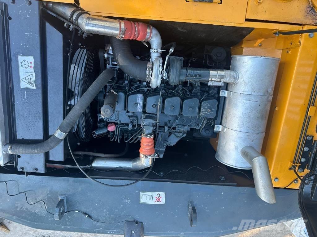 Hyundai HX 220 Telakaivukoneet