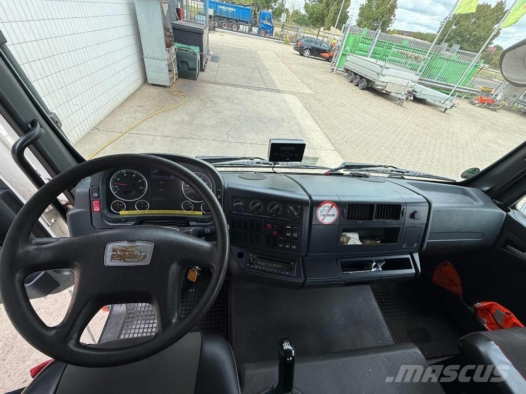 Palfinger P 300 KS Nostolava-autot