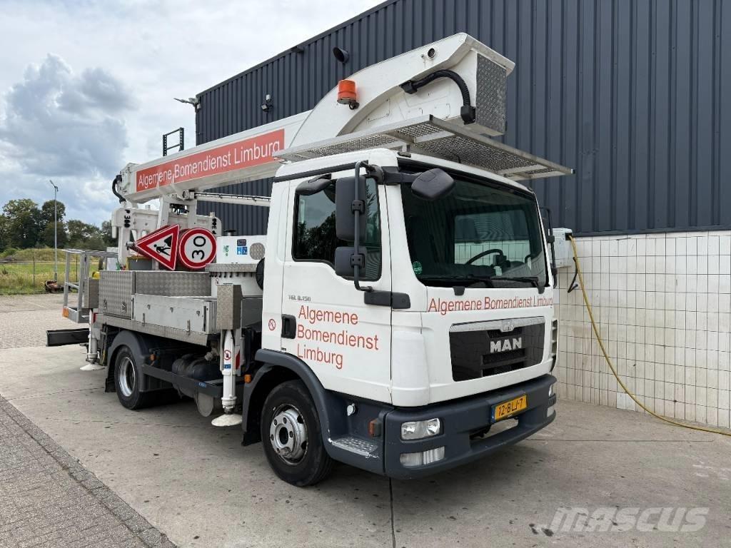 Palfinger P 300 KS Nostolava-autot