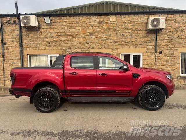 Ford Ranger Lava-autot