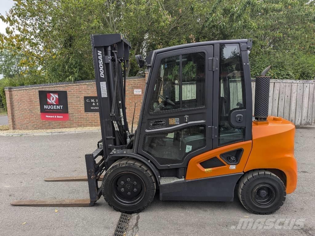 Doosan D 35 C-9 Dieseltrukit