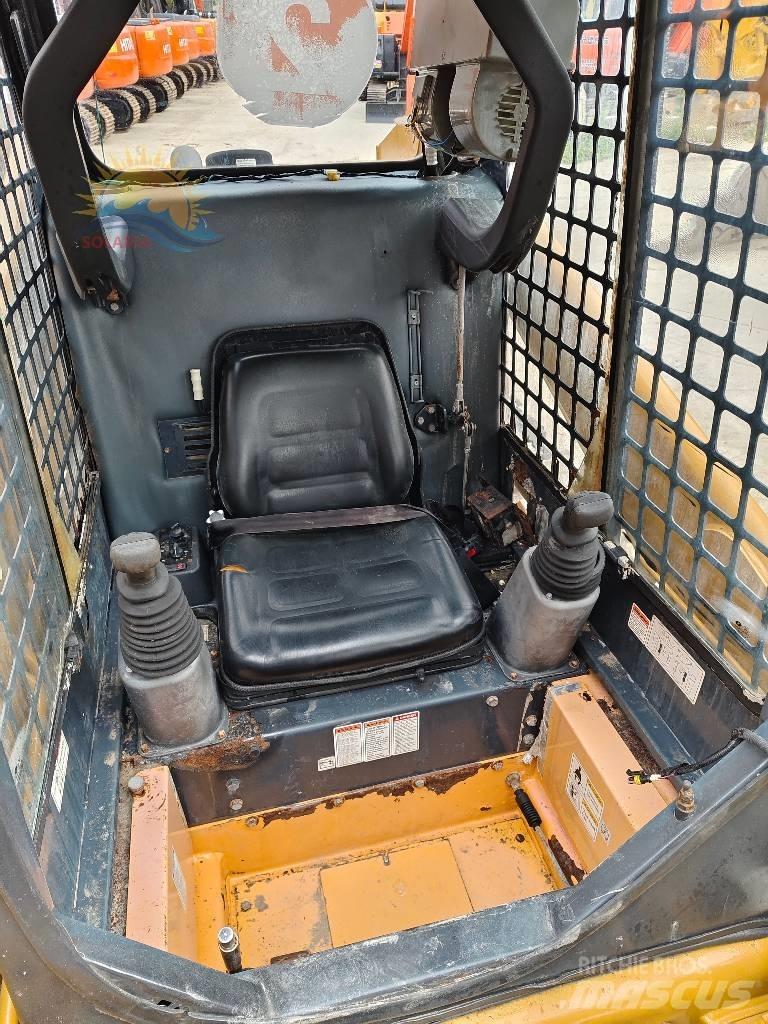 CAT 226c Liukuohjatut kuormaajat