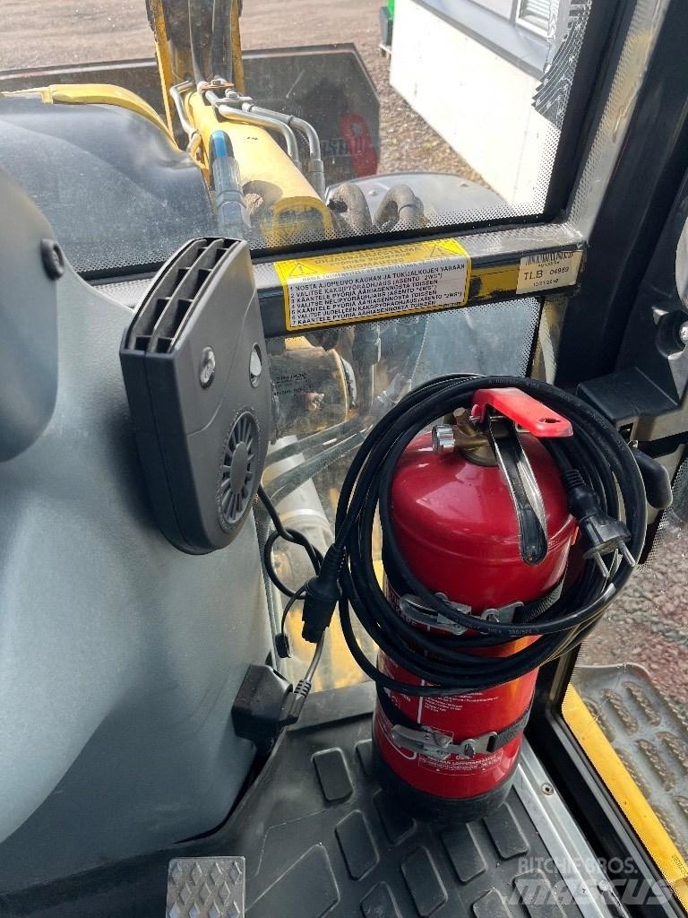 New Holland B 115 B Kaivurikuormaajat