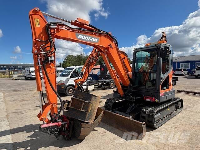 Doosan DX 62 R-3 Minikaivukoneet < 7t