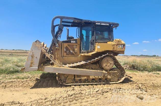 CAT D 6 R Telaketjupuskutraktorit