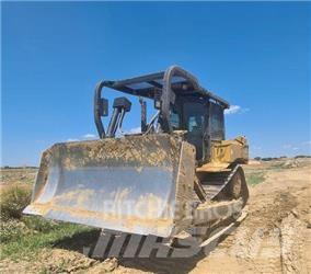CAT D 6 R Telaketjupuskutraktorit