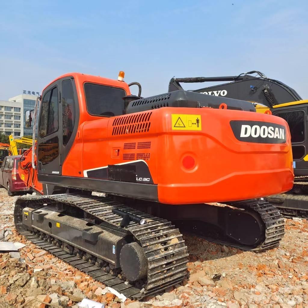 Doosan DX225LC-9C Telakaivukoneet