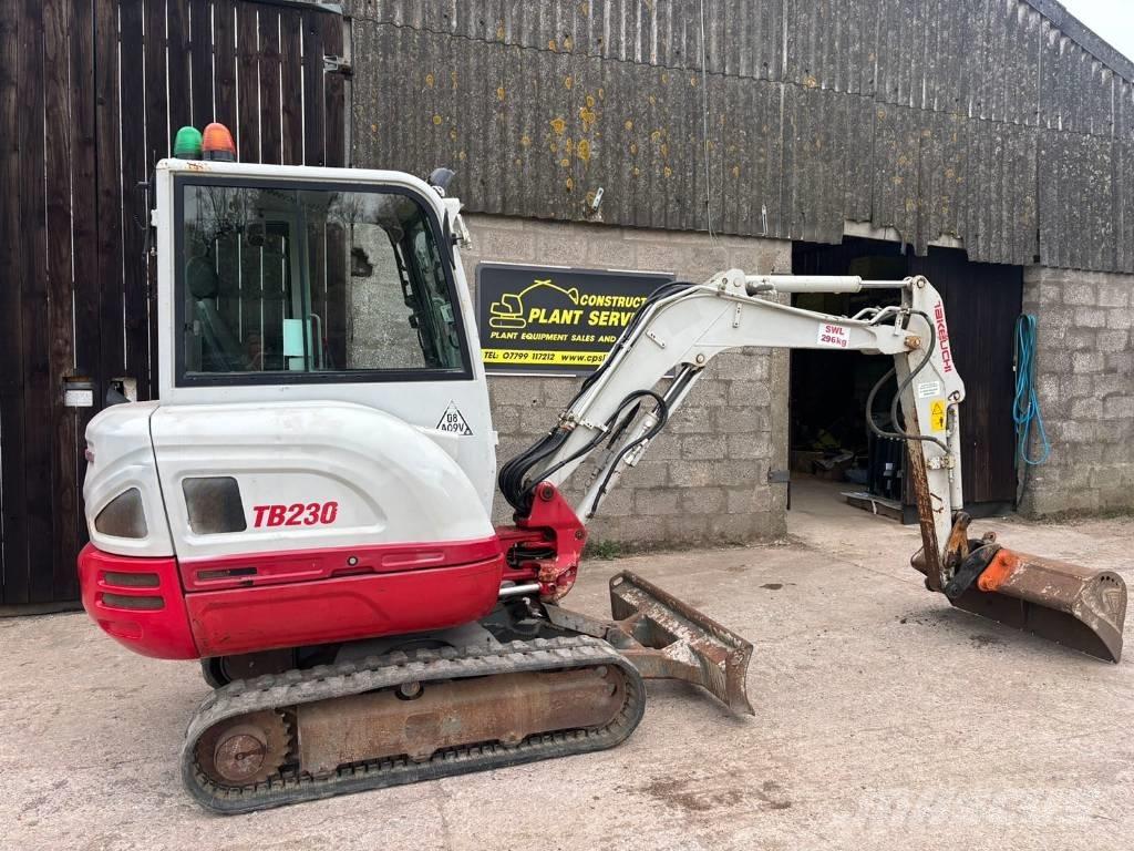 Takeuchi TB 230 Minikaivukoneet < 7t
