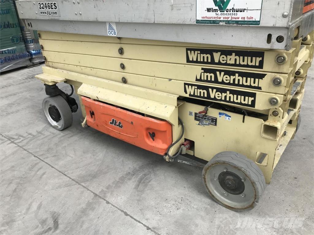 JLG 3246ES (1240) Saksilavat