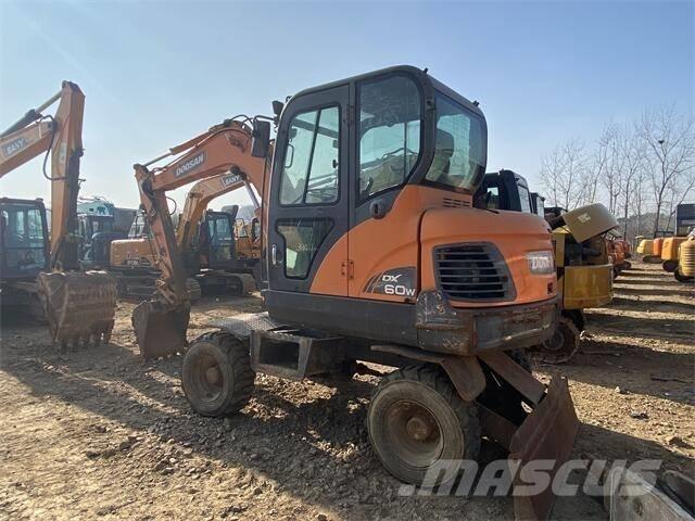 Doosan DX60W Pyöräkaivukoneet