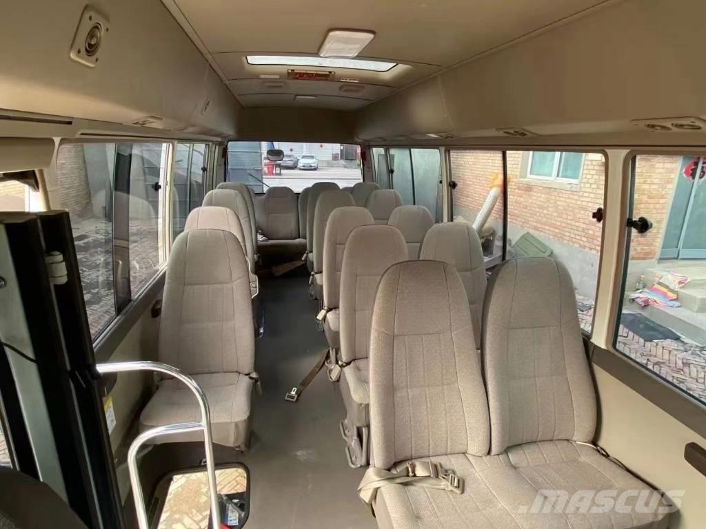 Toyota Coaster Bus Minibussit