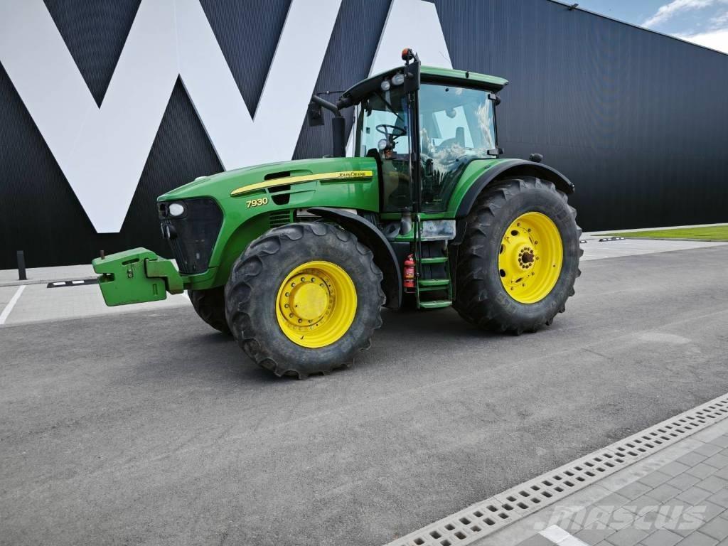 John Deere 7930 Traktorit