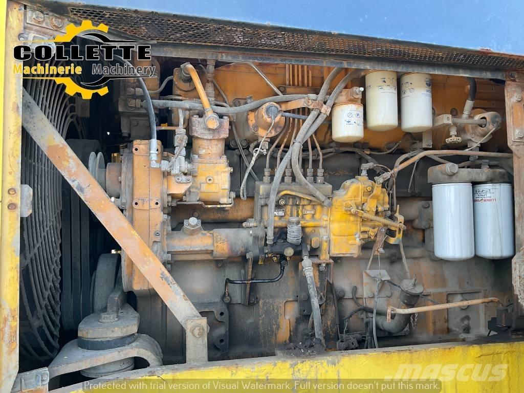 Komatsu WA 600-1 Pyöräkuormaajat