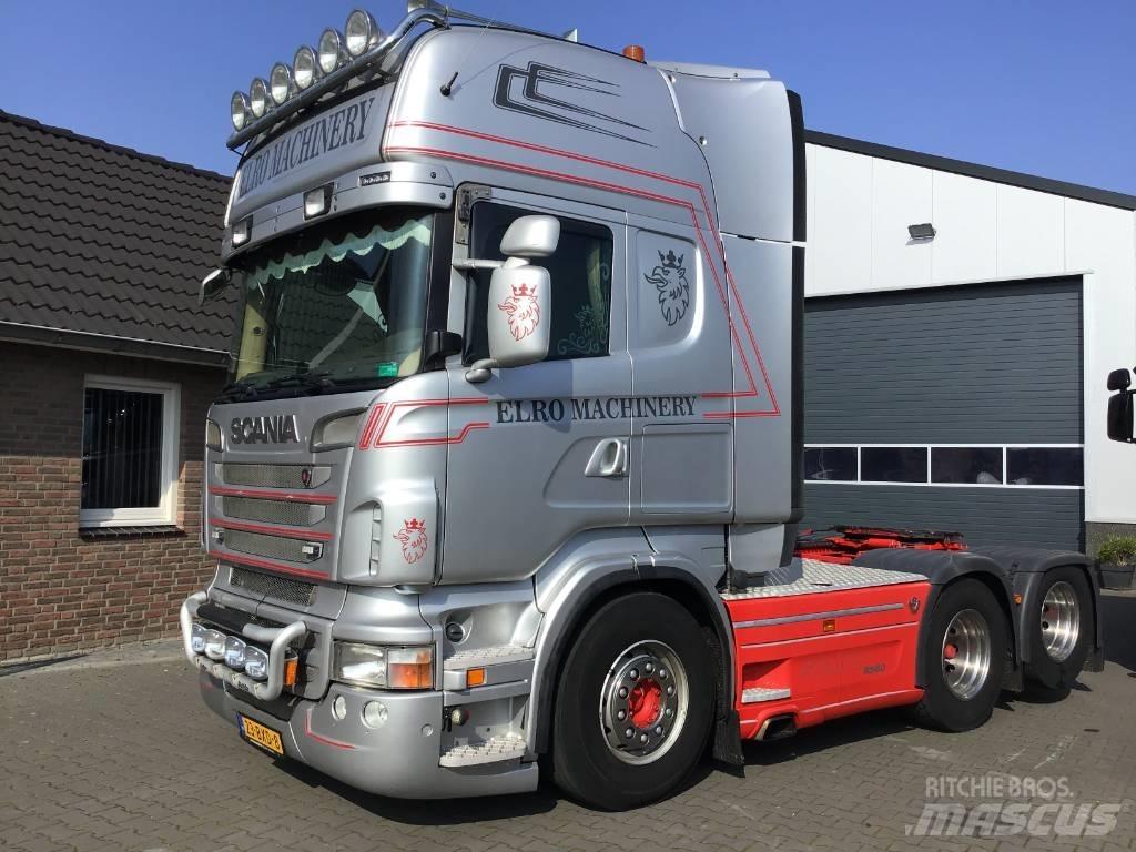 Scania R 560 Vetopöytäautot
